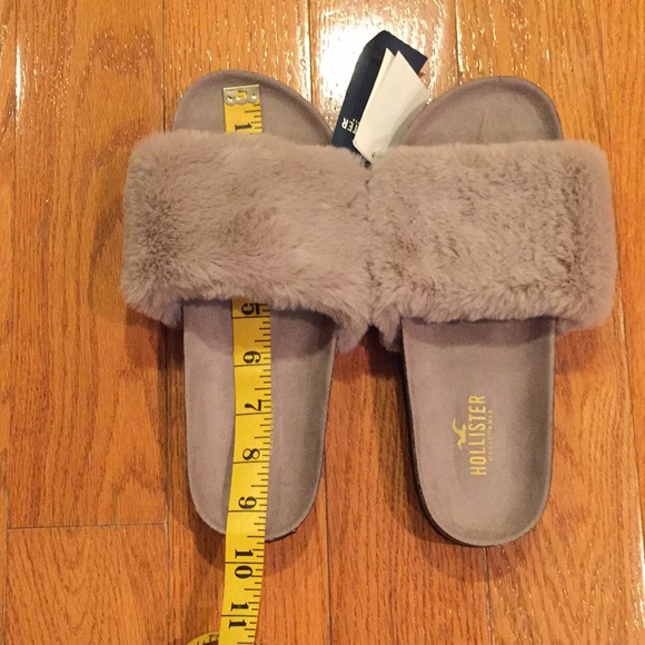 Hollister furry slides - Picture 6 of 8